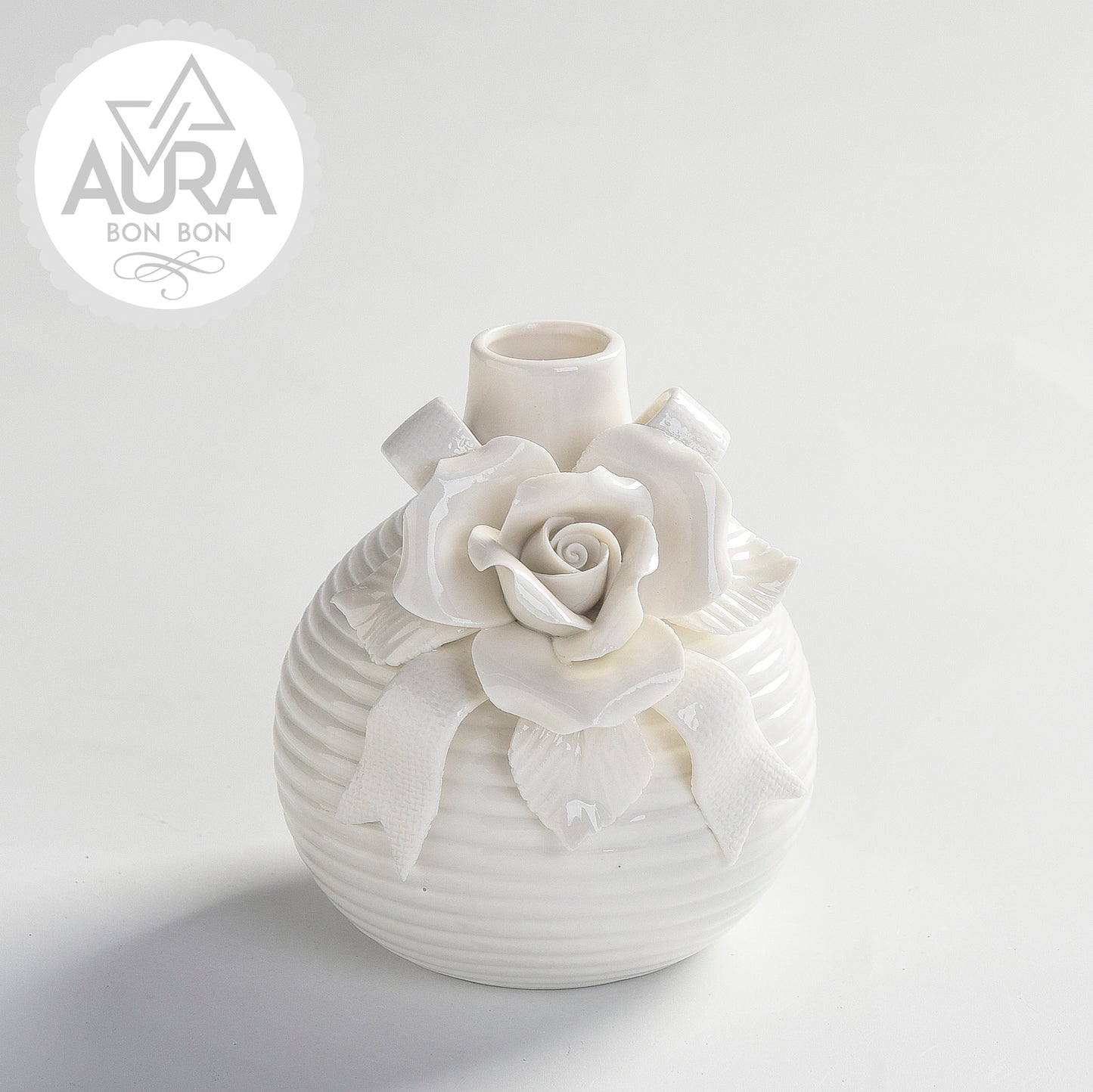 Diffusore floreale con rosa bianca 8,9x8,9x10,5