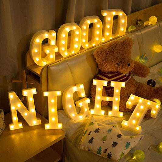 Lettera LED "O" 22 cm – Luce Calda