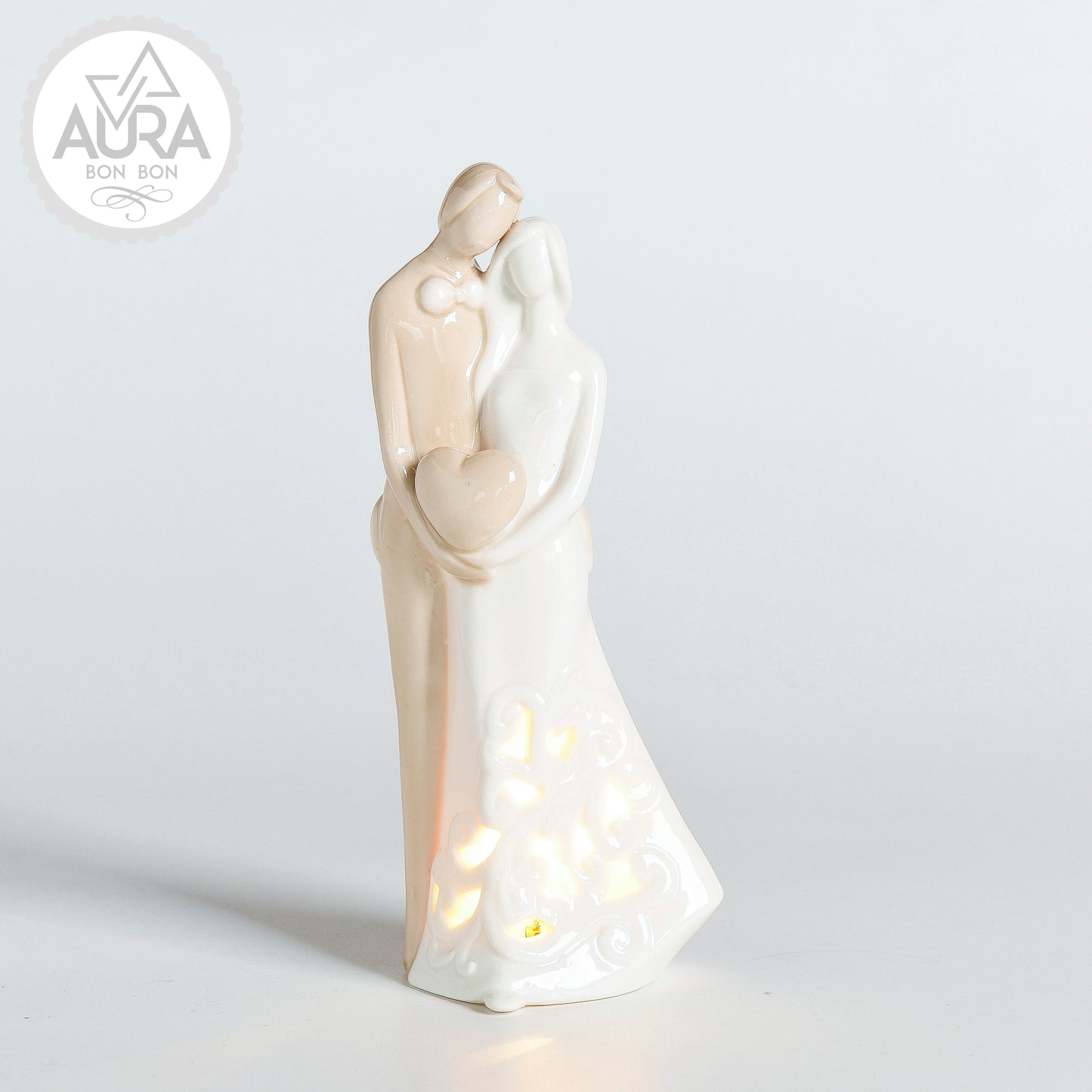 bomboniera in porcellana per matrimonio con cuore e luce