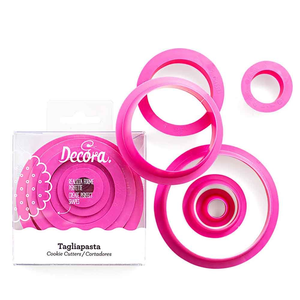 Set of 6 round pastry cutters