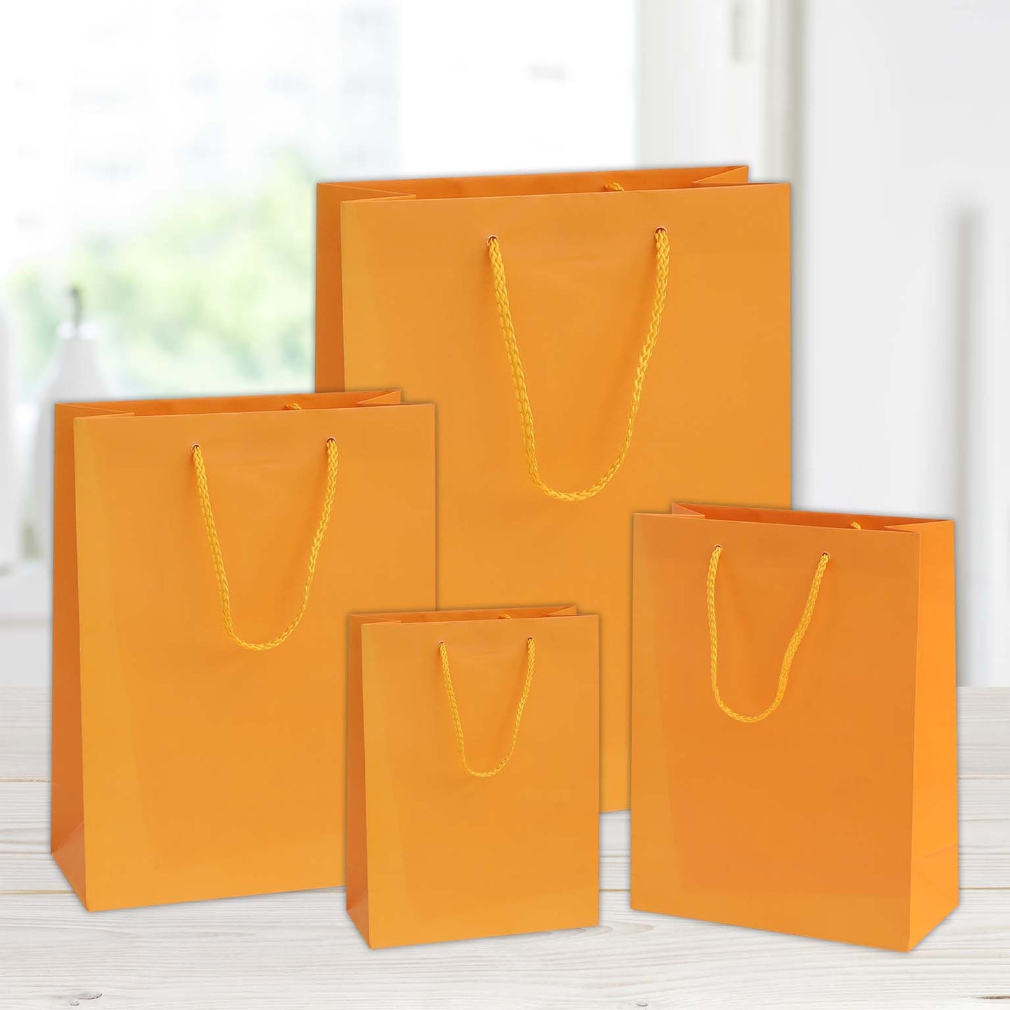 shopper in carta plastificata opaca color 27x12x37 arancio