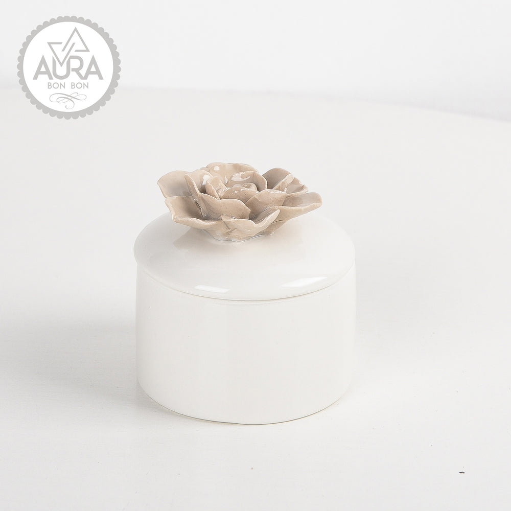 Jewelry box with rose 7.5x7.5x7.5cm brown