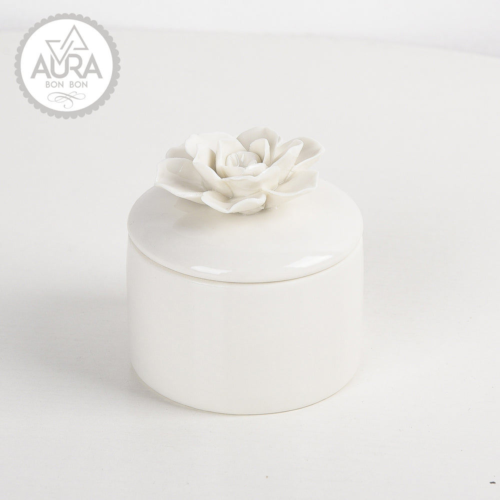 Bomboniera portagioie con rosa in porcellana bianco 7,5x7,5x7,5 cm – Aura, 1 pz