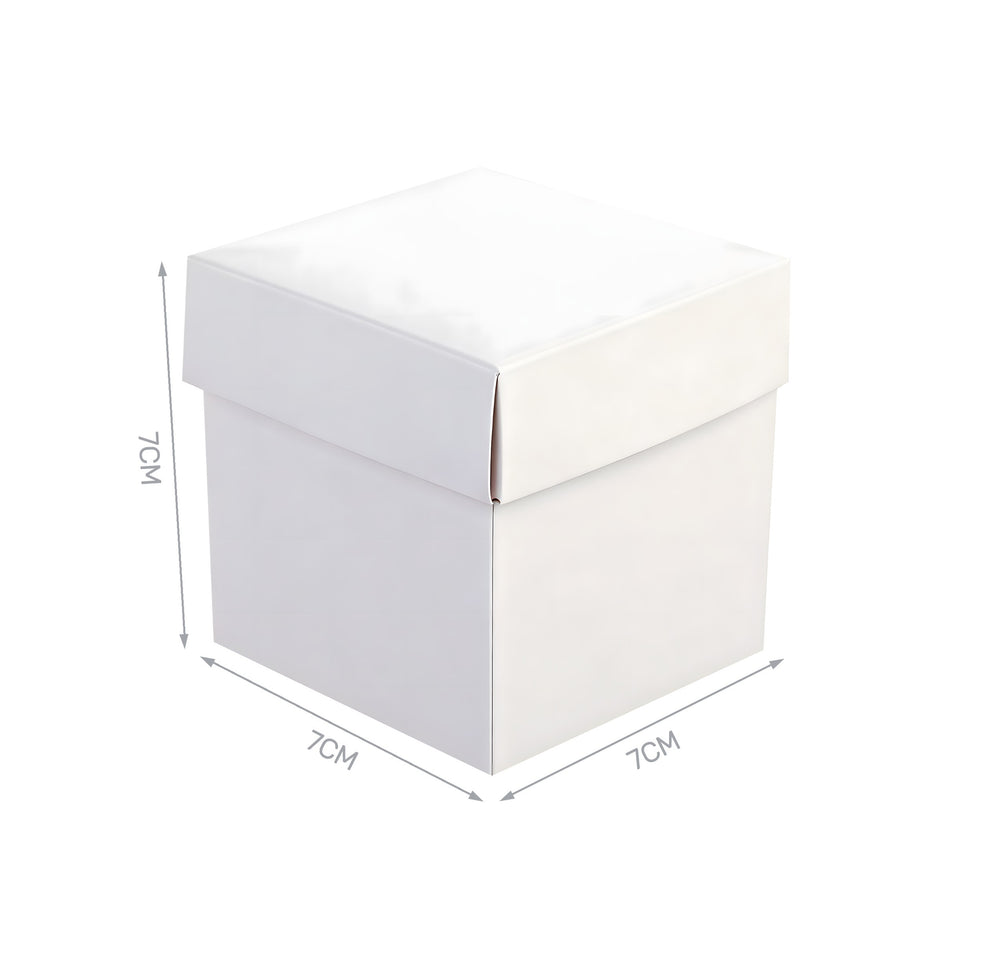 Set of 4 white cardboard boxes 7x7x7cm