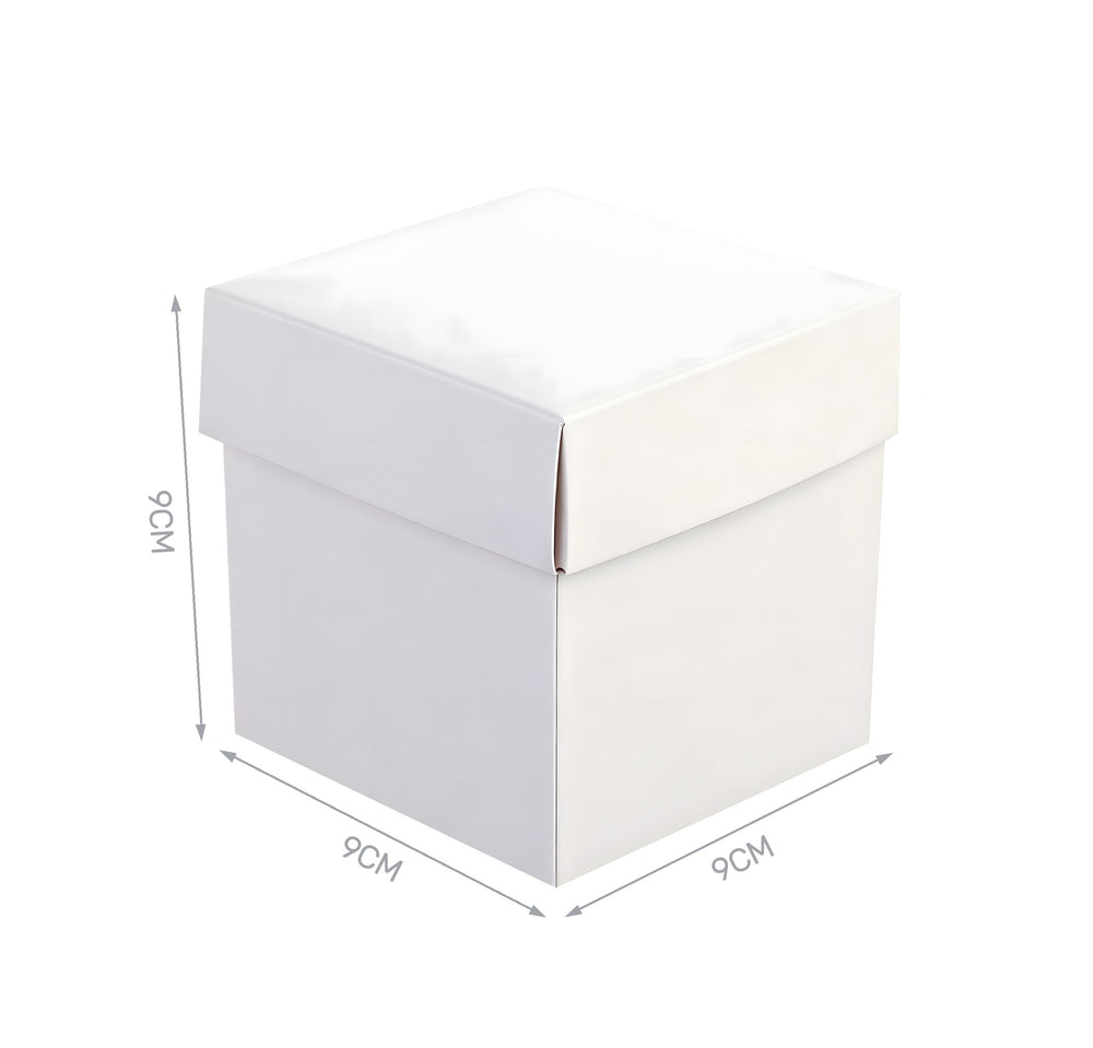 Set of 4 white cardboard boxes 9x9x9cm