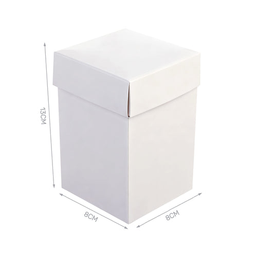 Set of 4 white cardboard boxes 8x8x13cm