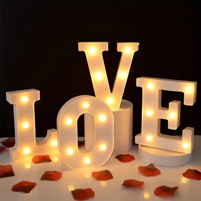Lettera LED "R" 22 cm – Luce Calda