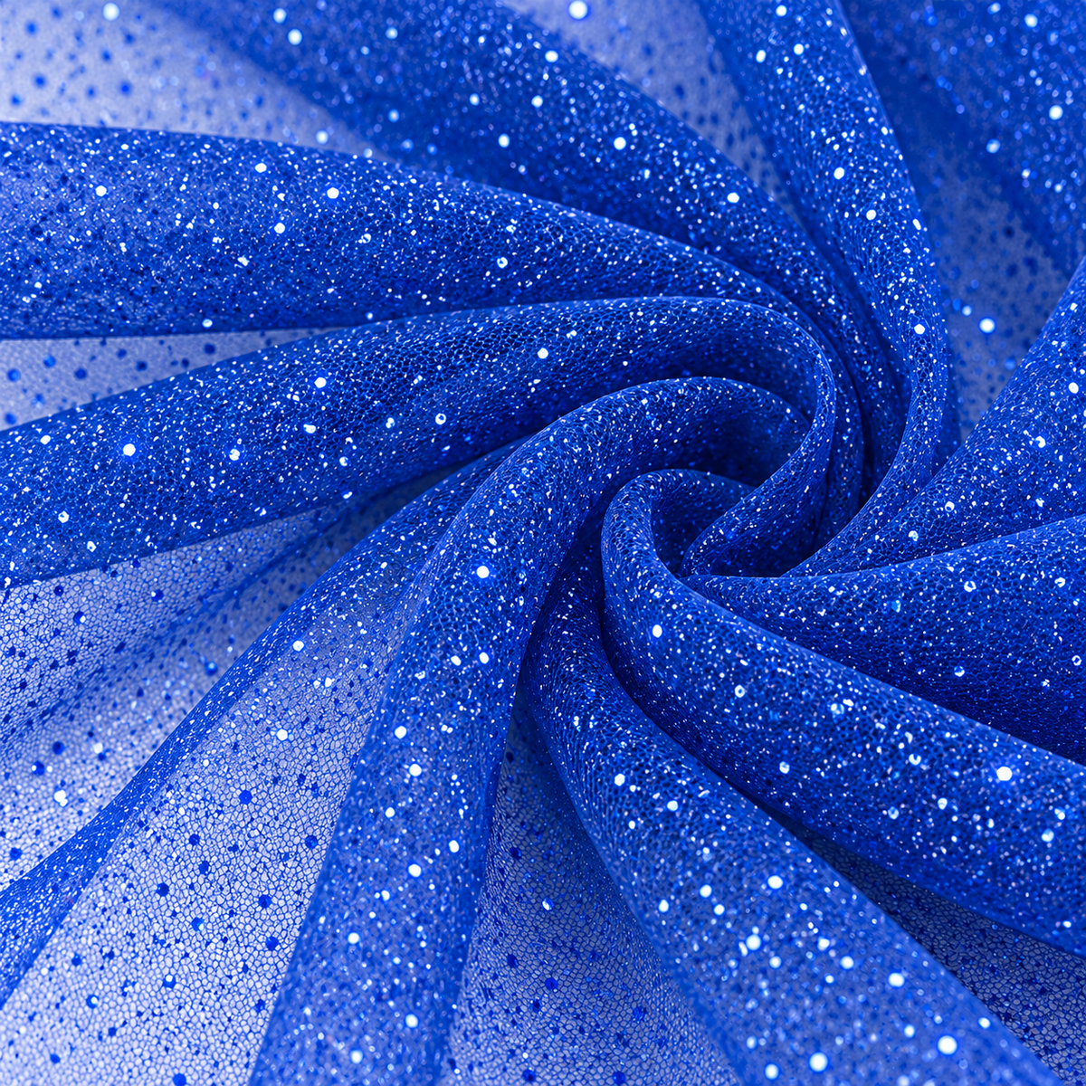Dettaglio ravvicinato della trama a rete del tulle glitter blu Aura con punti luce scintillanti