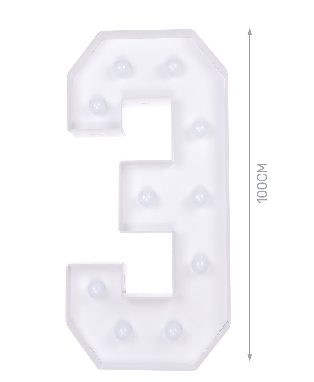 Numero 3 in cartone con luce calda