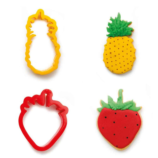 Set of 2 pineapple and strawberry cookie cutters
