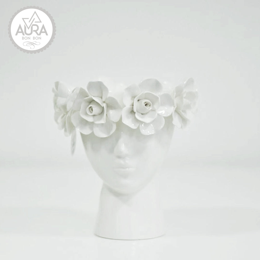White floral vase 19.3x19.3x19.8cm